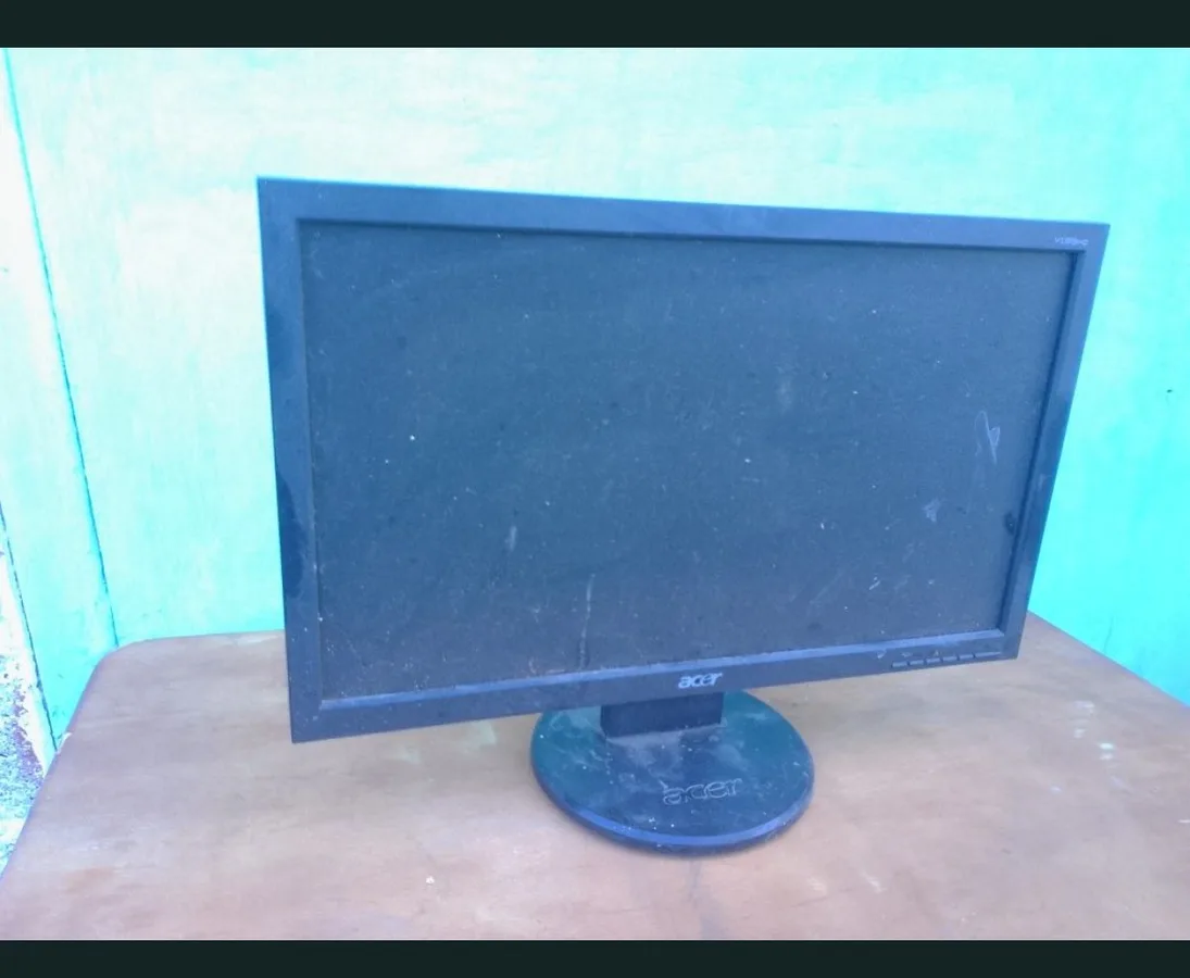Монітор Acer V199HQ 19" Wide LCD